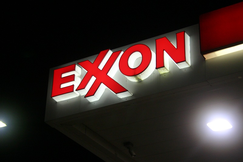 Exxon Mobil Corporation (NYSE:XOM) Considering Selling Its Advanced Elastomer Systems (AES) Division